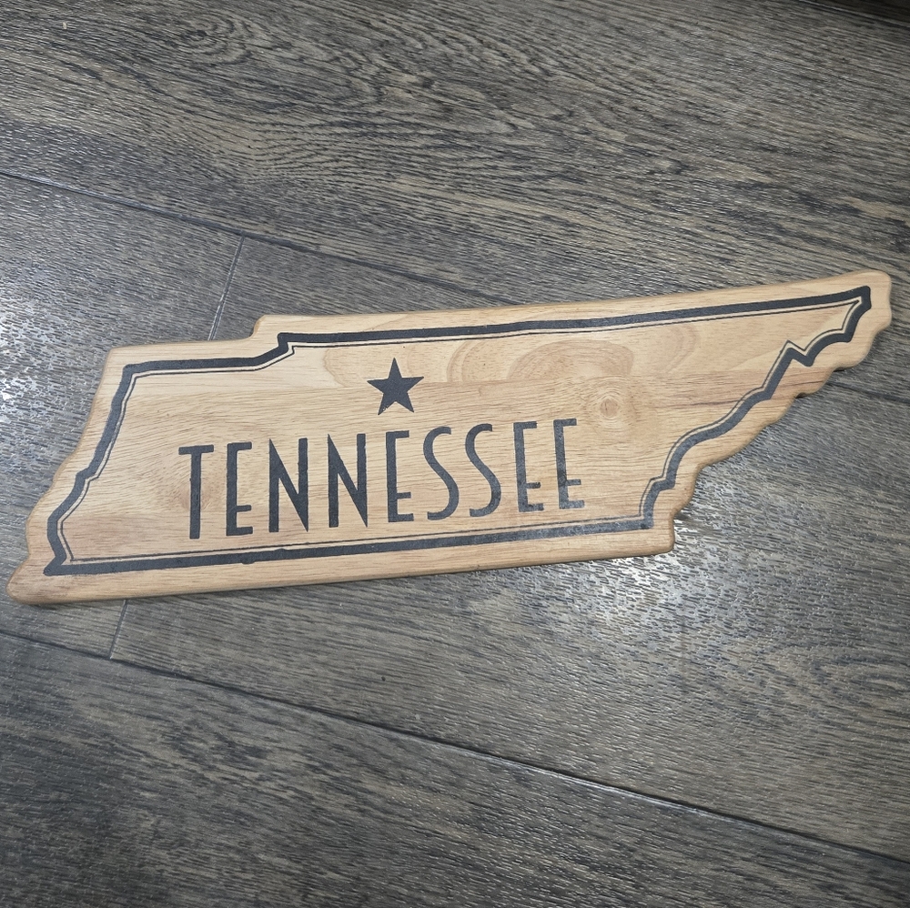 Wooden Tennessee Sign
